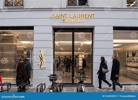 yves saint laurent paris store.